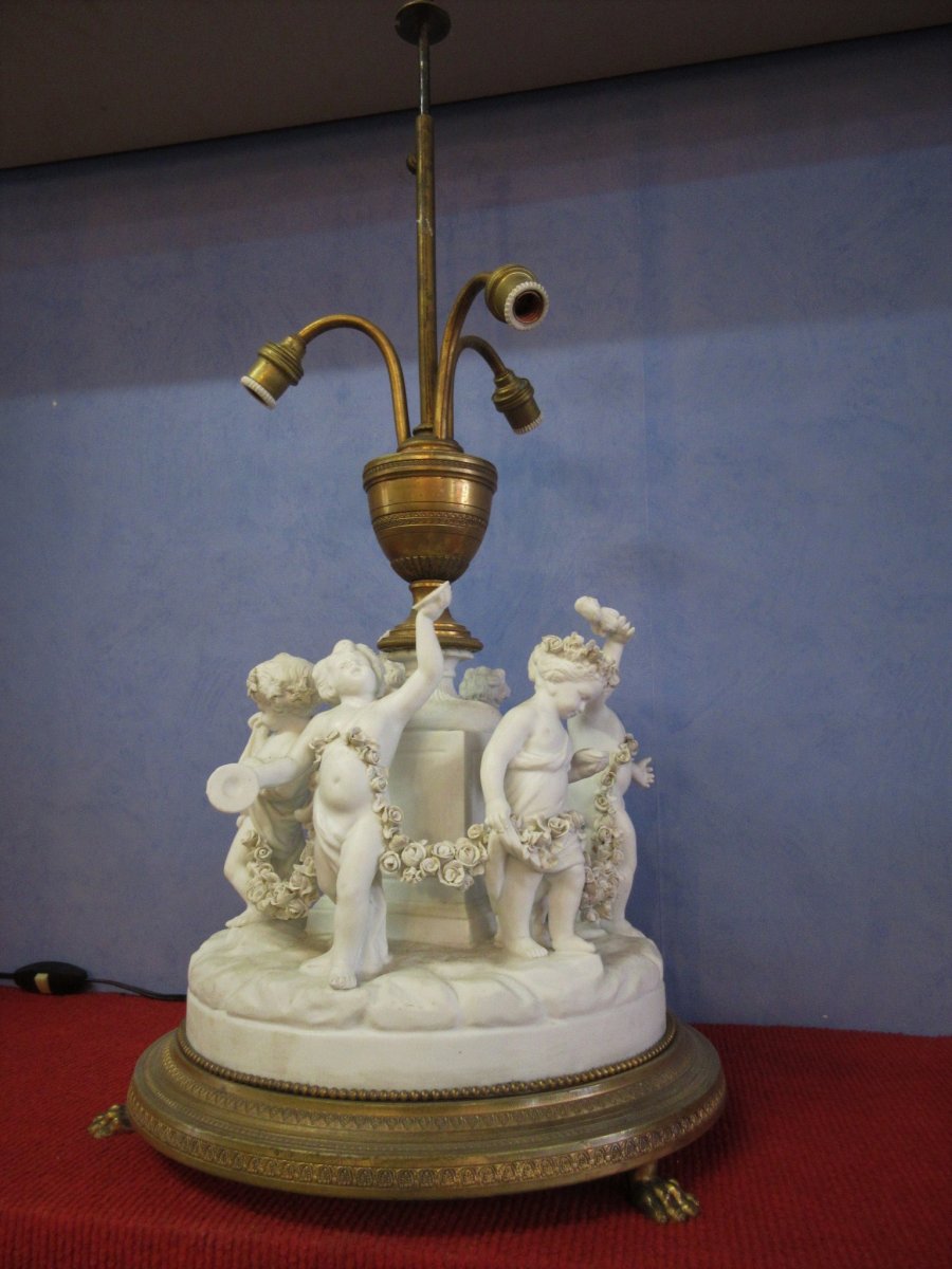 Importante Lampe Bouillotte En Biscuit  Aux Enfants XIX ème Centre De Table Monture Bronze 