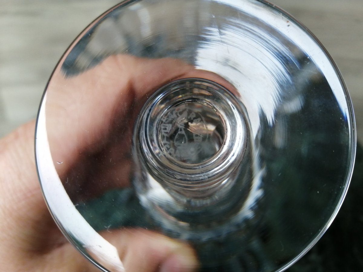 10 Crystal Baccarat Wine Glasses-photo-1