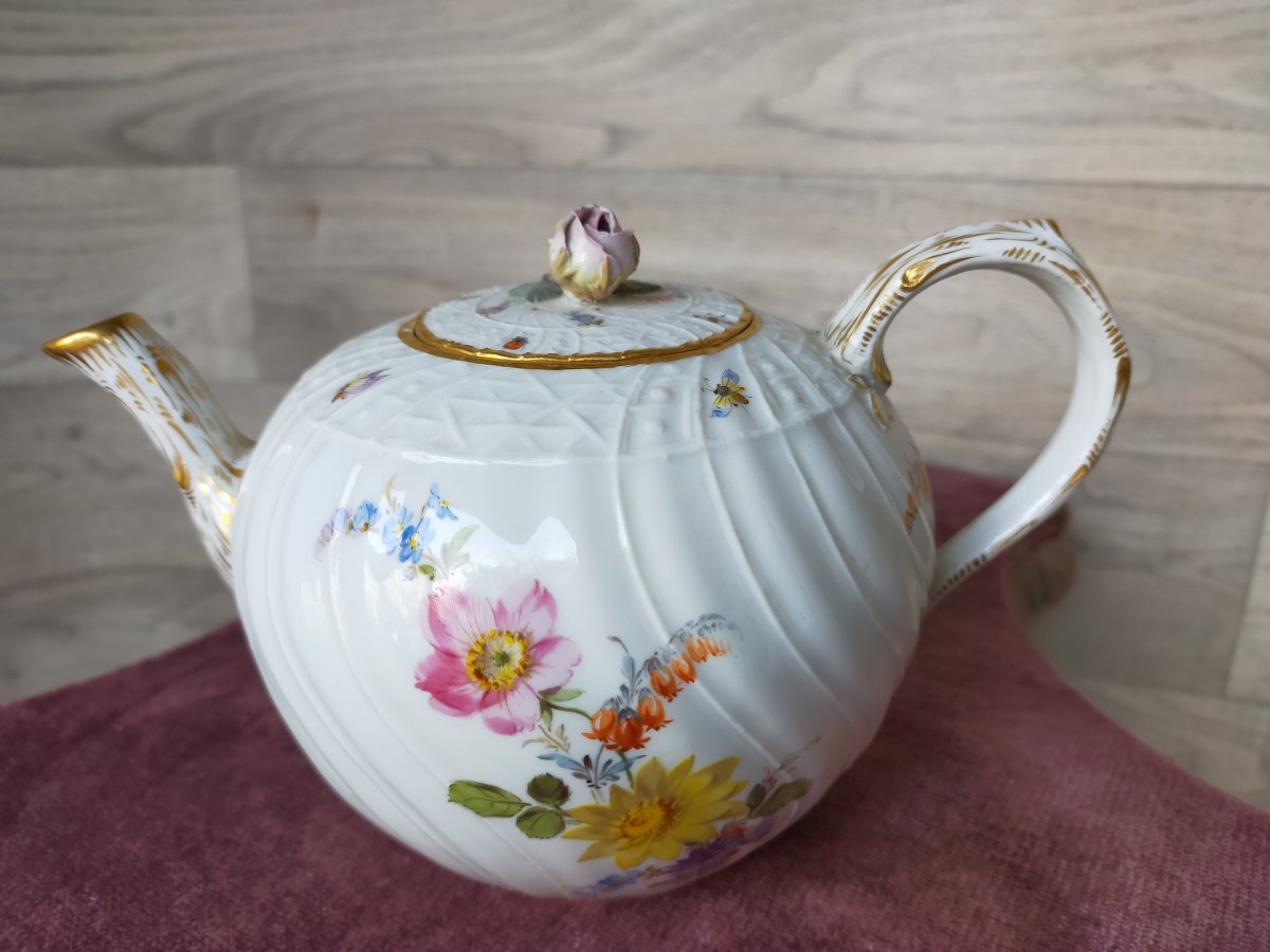 Th&eacute;i&egrave;re En Porcelaine De Meissen