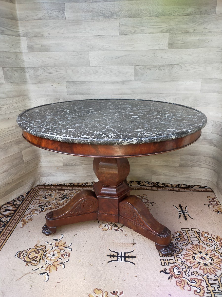 Flamed Mahogany Claw Feet Pedestal Table