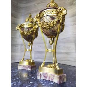 Pair Of Cassolettes In Bronze And Marbre Pierre Gouthiere