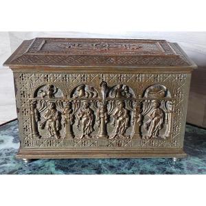 Bronze Chest With The Apostles And Signs Of The Zodiac (casket, Box)