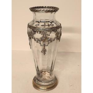 Large Louis XVI Vase With Garland And Flower Basket In Gilded Bronze