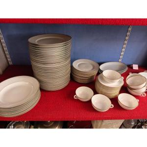 Service en porcelaine de Limoges liseret or