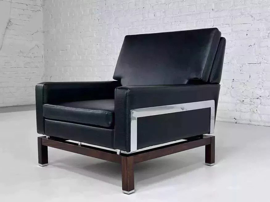 Pair Of 50s - 60s Armchairs In Faux Leather, Wood And Chrome-photo-4