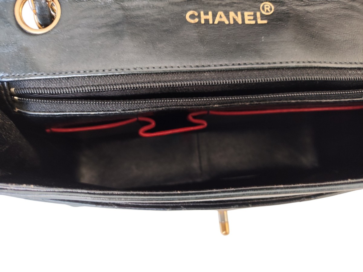 Chanel - Quilted Shoulder Bag In Black Lambskin Leather-photo-2