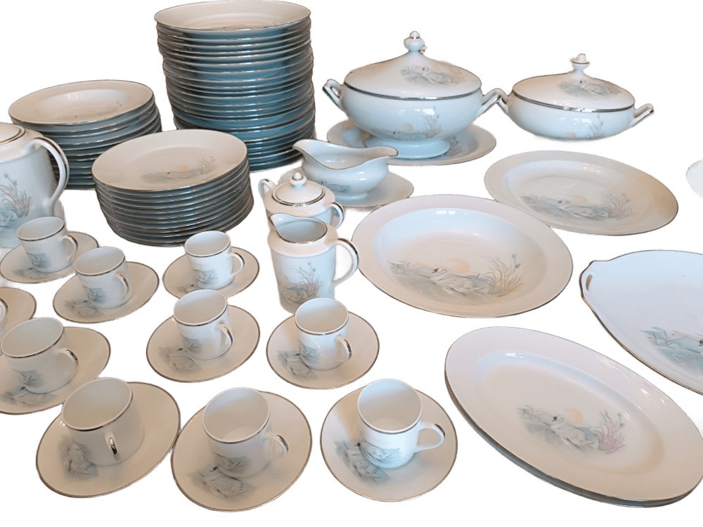 Service de table en porcelaine de Limoges ‘’décor au cygne’’ Filet Platinum - Vintage 1960-photo-4