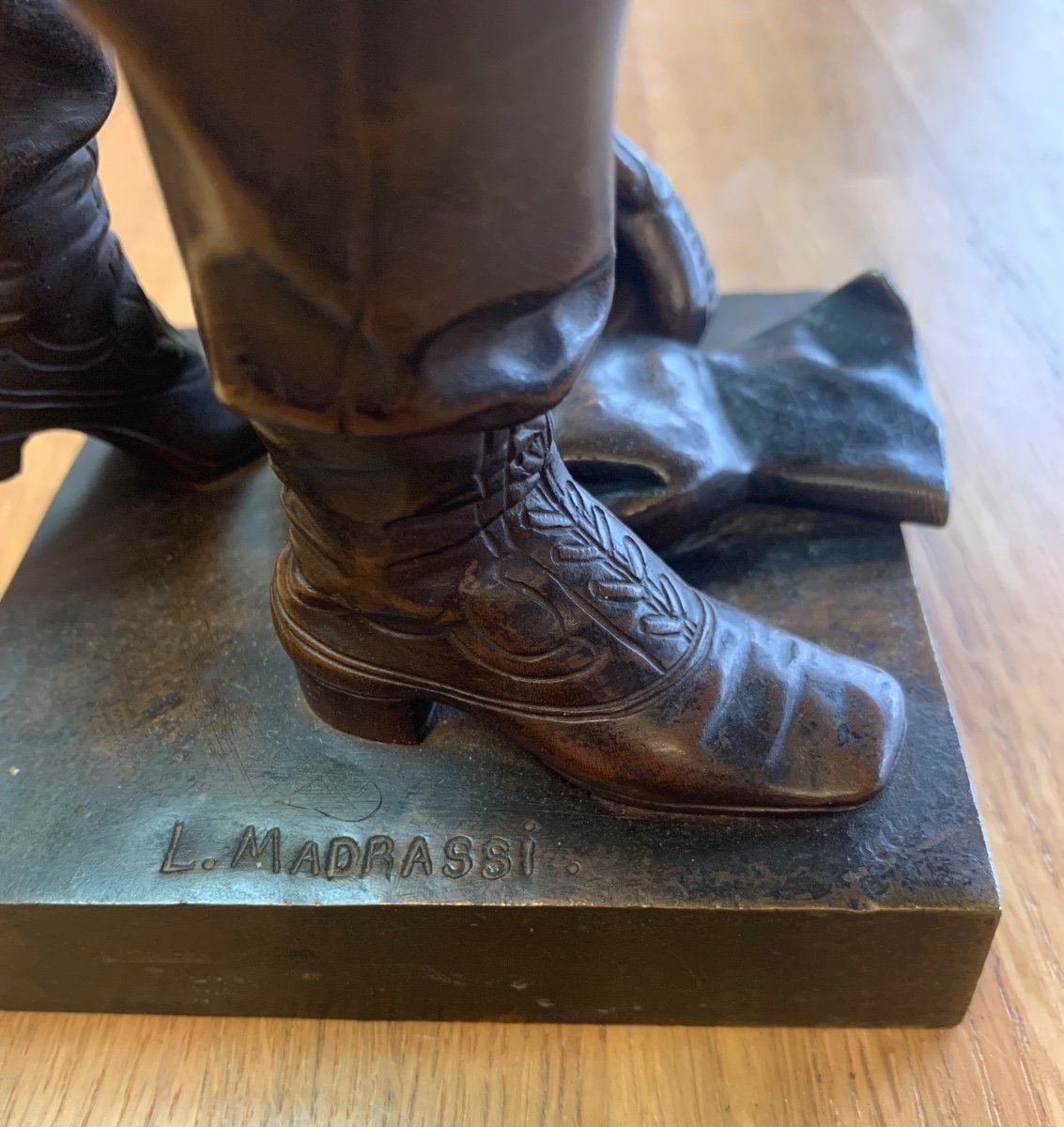 Luca Madrassi (1848-1919) - Sculpture En Bronze à Patine Brune Représentant Un Escrimeur -photo-3