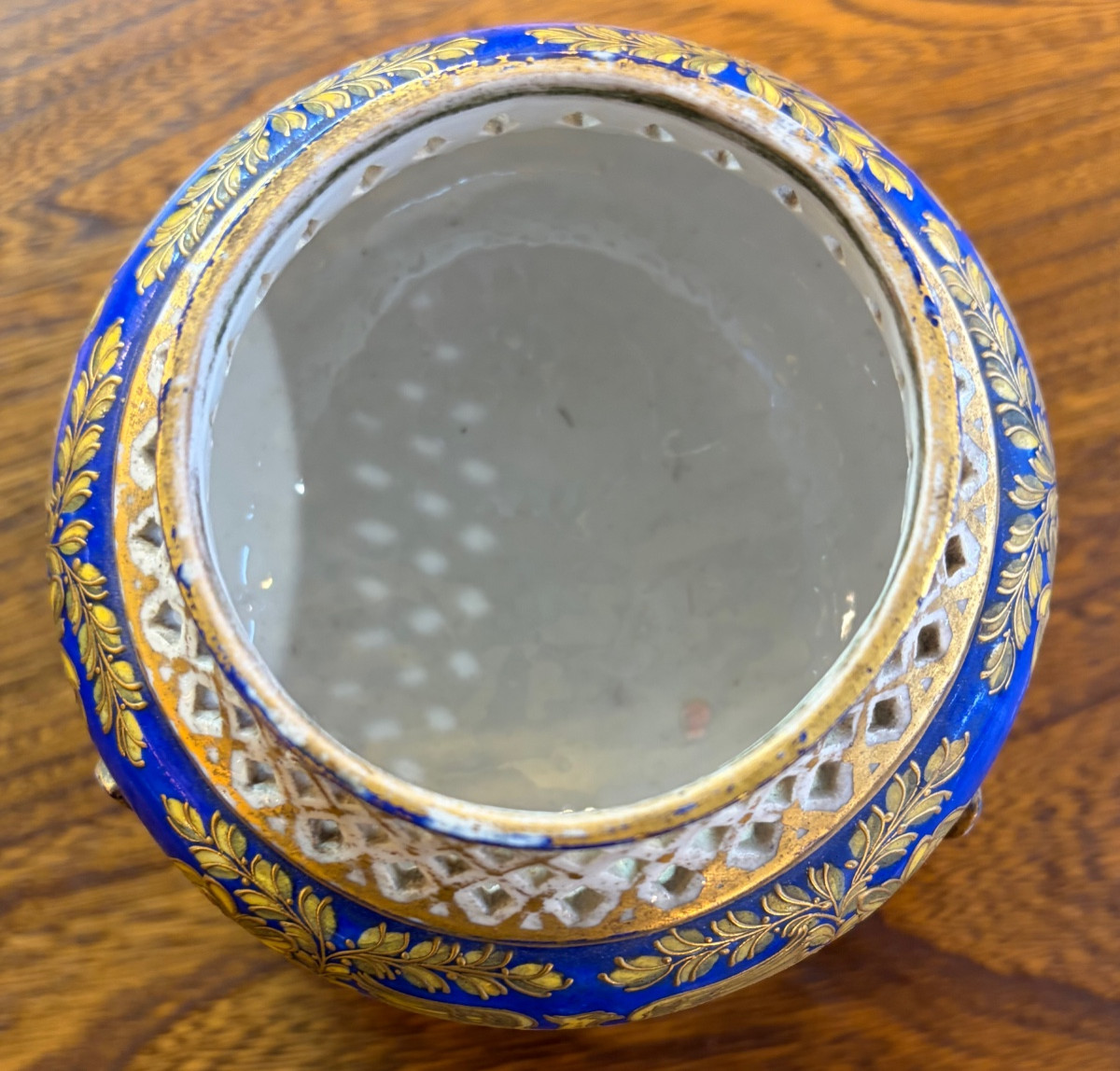 Pot pourri en porcelaine dans le goût de Sèvres -photo-2