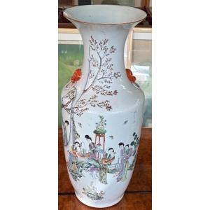 Vase en porcelaine - Chine fin du XIX ème siècle