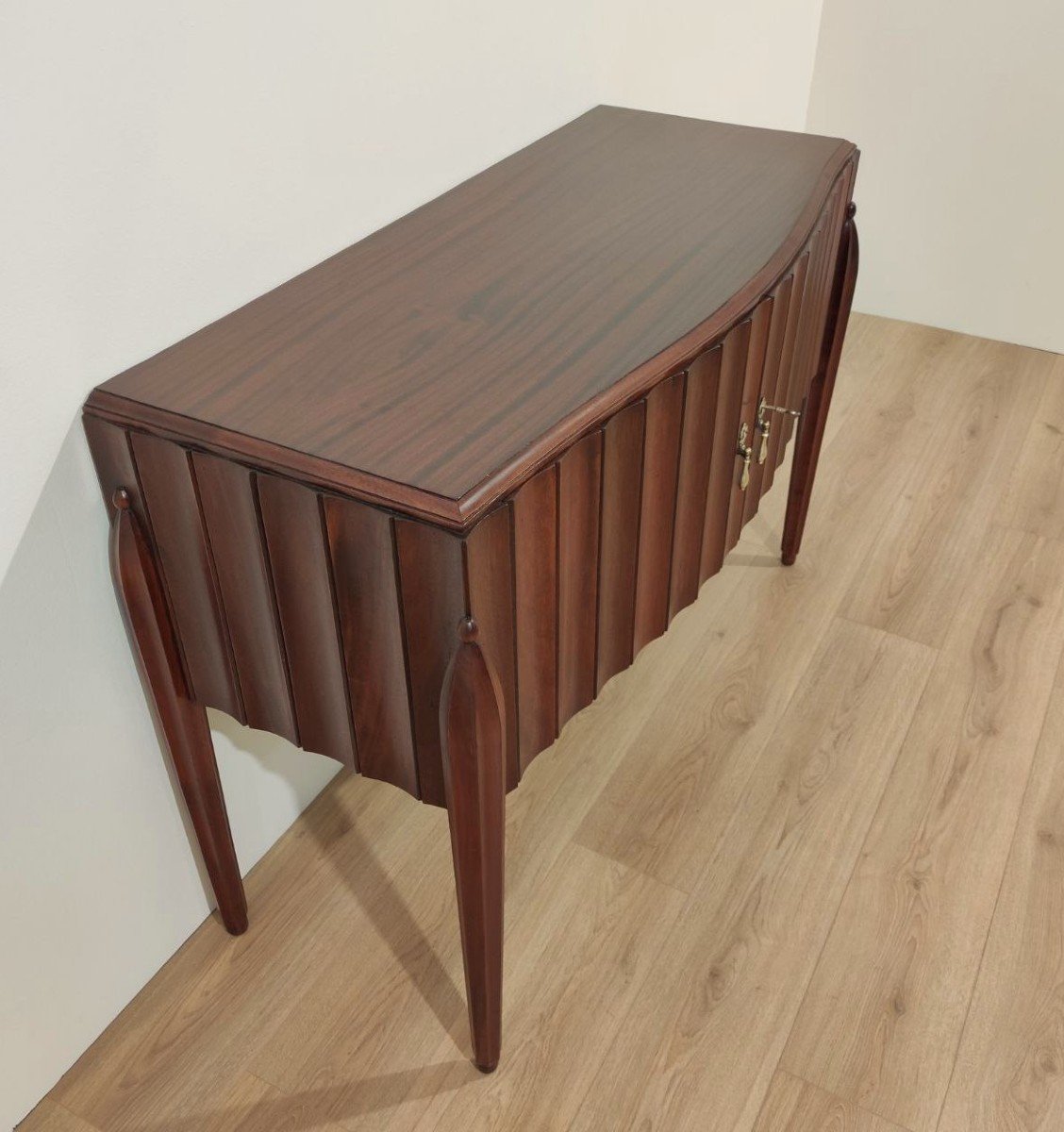Buffet 2 portes en acajou conçu par Jacques E. Ruhlman, années 1940-photo-4