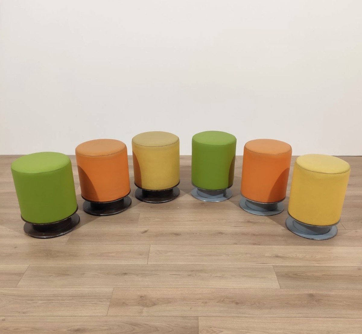 Colorful Stools In Vinyl And Metal, Italy 70s-photo-2