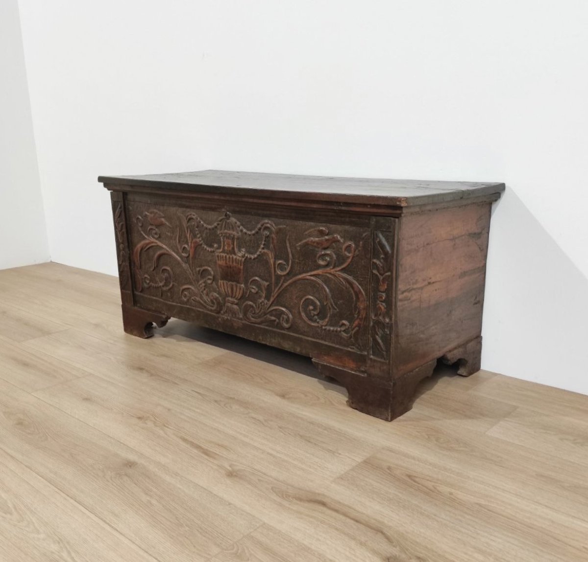 Antique Carved Wooden Chest, Early 19th Century.-photo-2