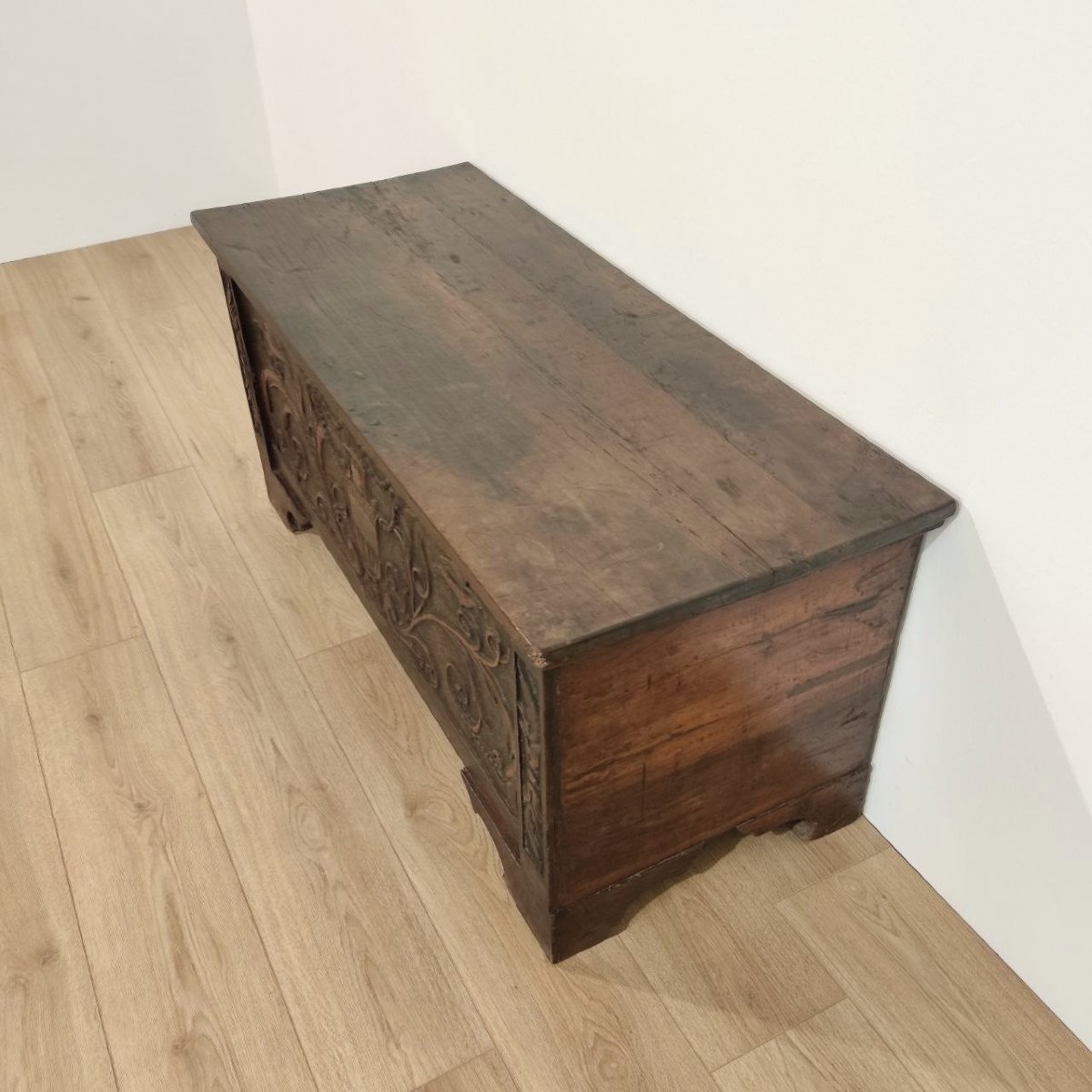 Antique Carved Wooden Chest, Early 19th Century.-photo-4