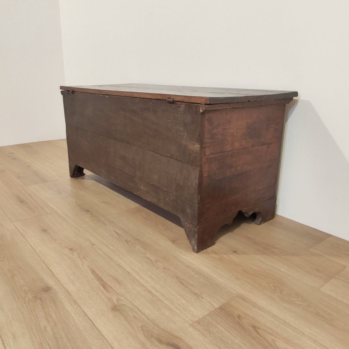 Antique Carved Wooden Chest, Early 19th Century.-photo-5