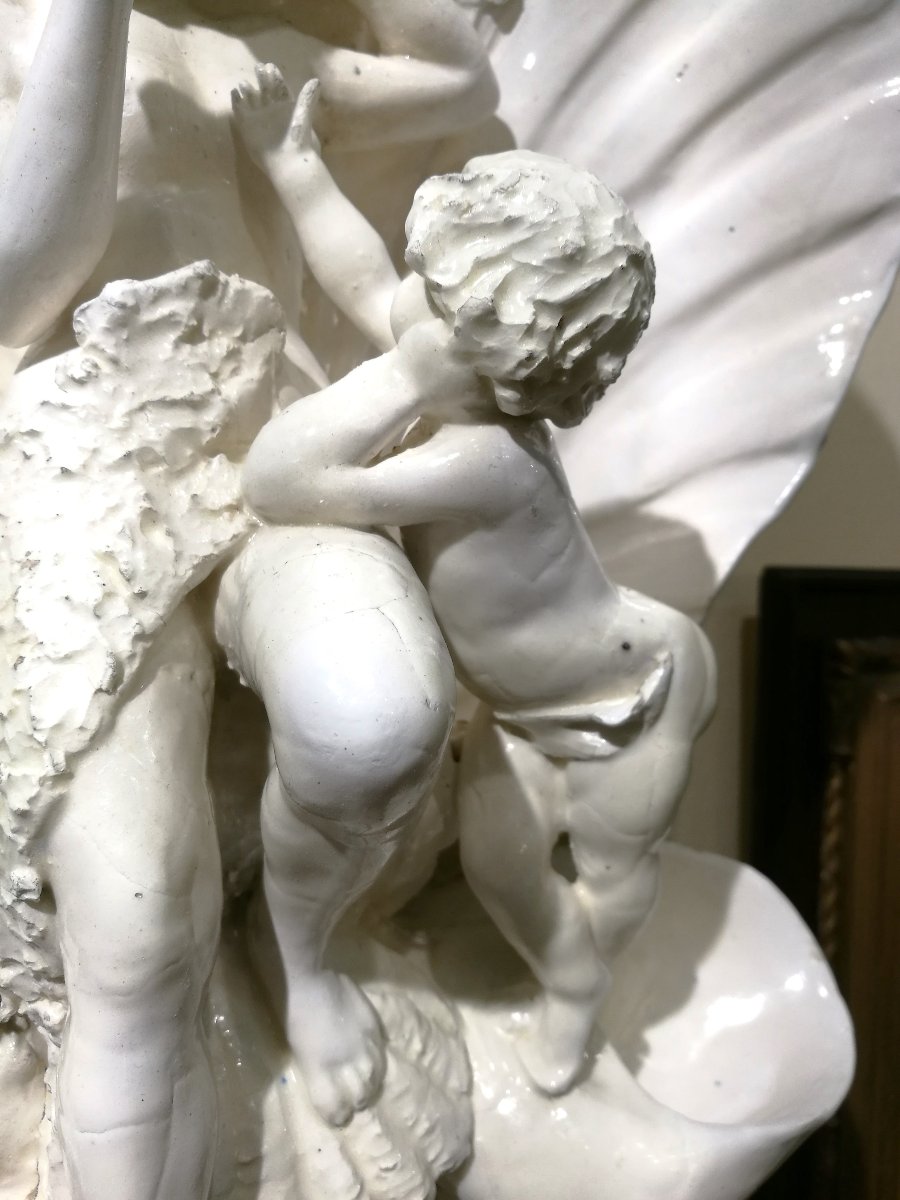 19th Century White Ceramic Sculpture, Venus At The Mirror With Cupid-photo-4