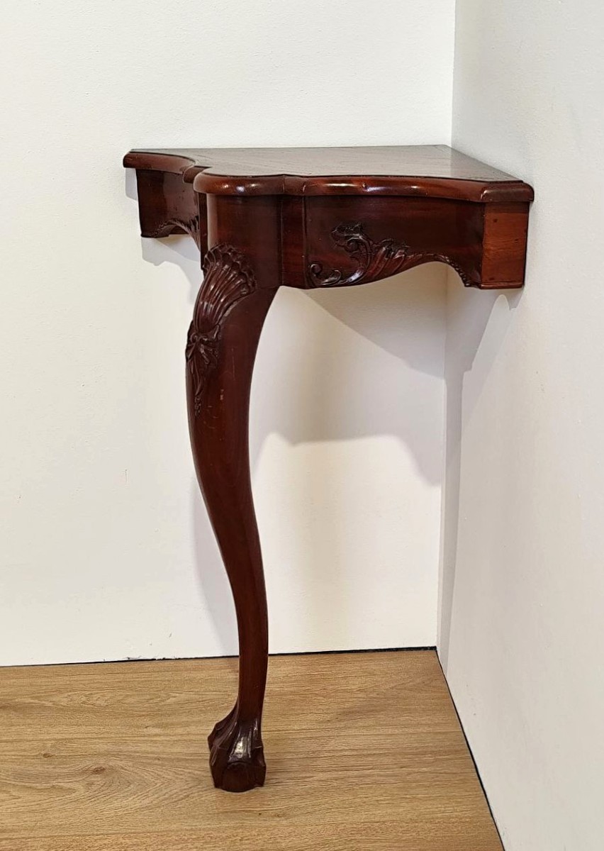 Console d'angle de style Régence anglaise, XXe siècle.