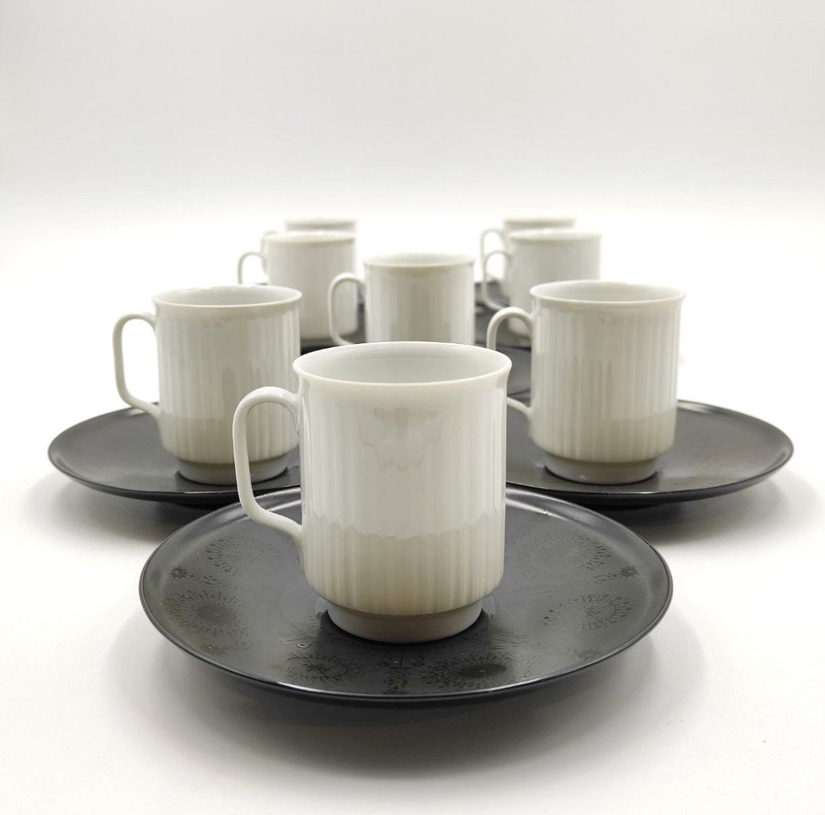 Service à café Rosenthal « Porcelaine Noire » pour 8 personnes, conçu par Tapio Wirkkala en 196-photo-3