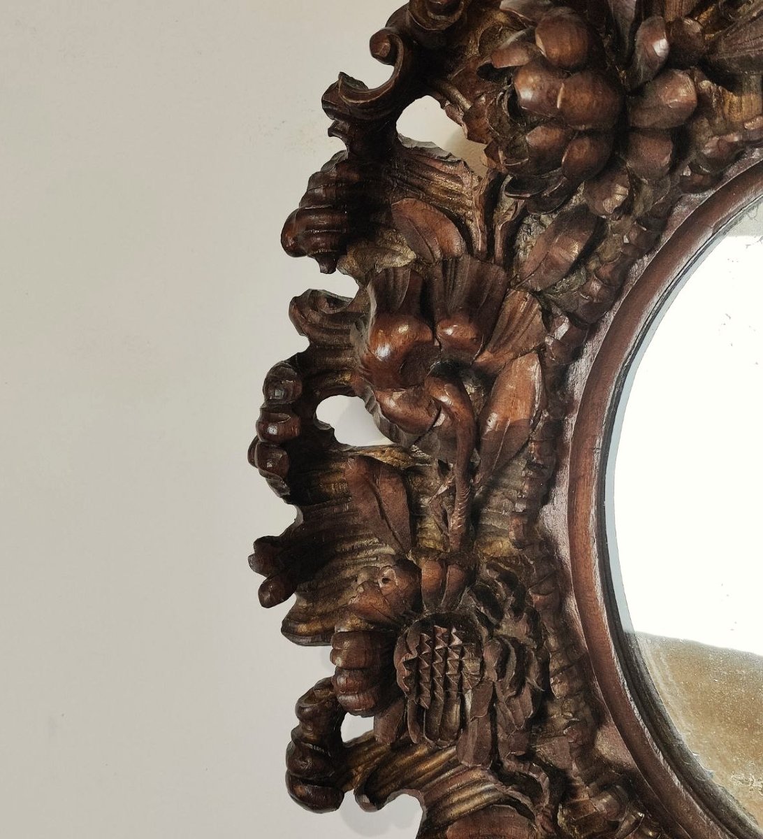 Cadre en bois sculpté de motifs floraux, fin du XIXe siècle.-photo-3