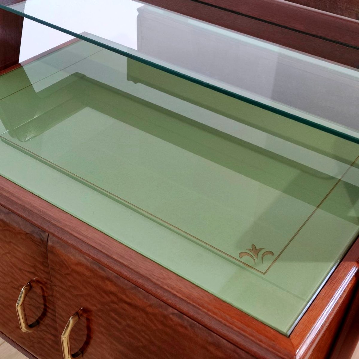 Pair Of Mahogany, Brass, And Glass Bedside Tables, Italy, 1950s-photo-4