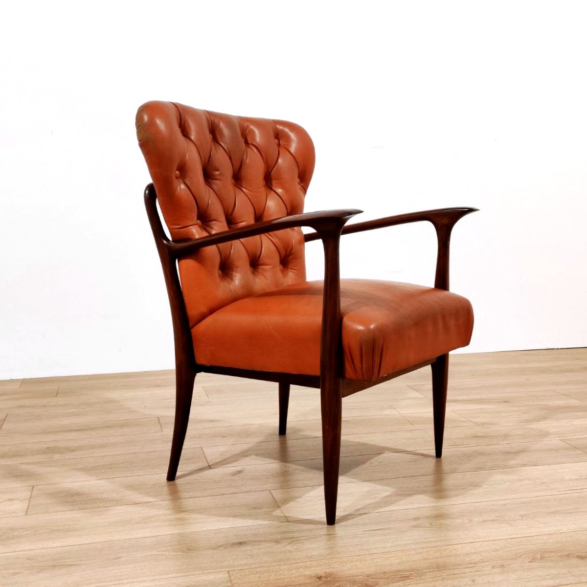 Paire de fauteuils en bois et cuir, attribués à Paolo Buffa, années 1950-photo-3