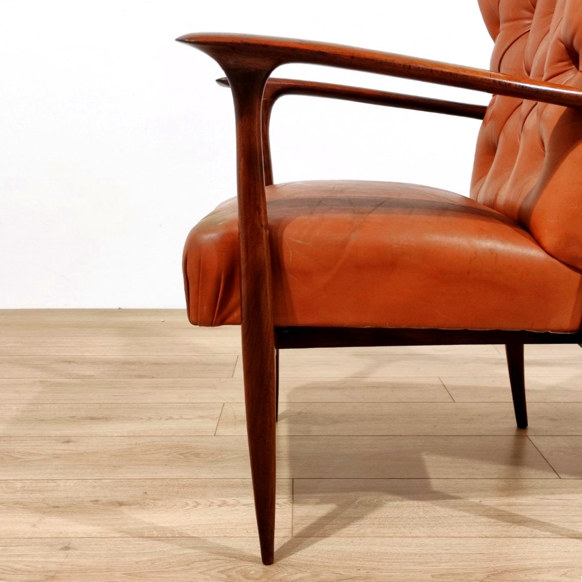 Paire de fauteuils en bois et cuir, attribués à Paolo Buffa, années 1950-photo-4