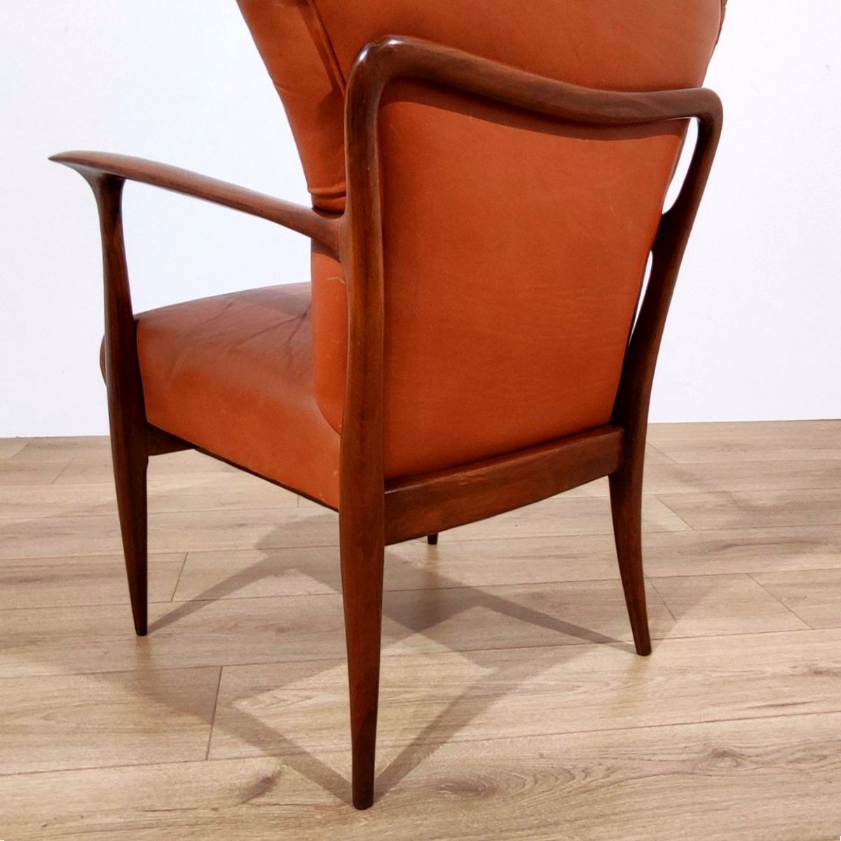 Paire de fauteuils en bois et cuir, attribués à Paolo Buffa, années 1950-photo-7