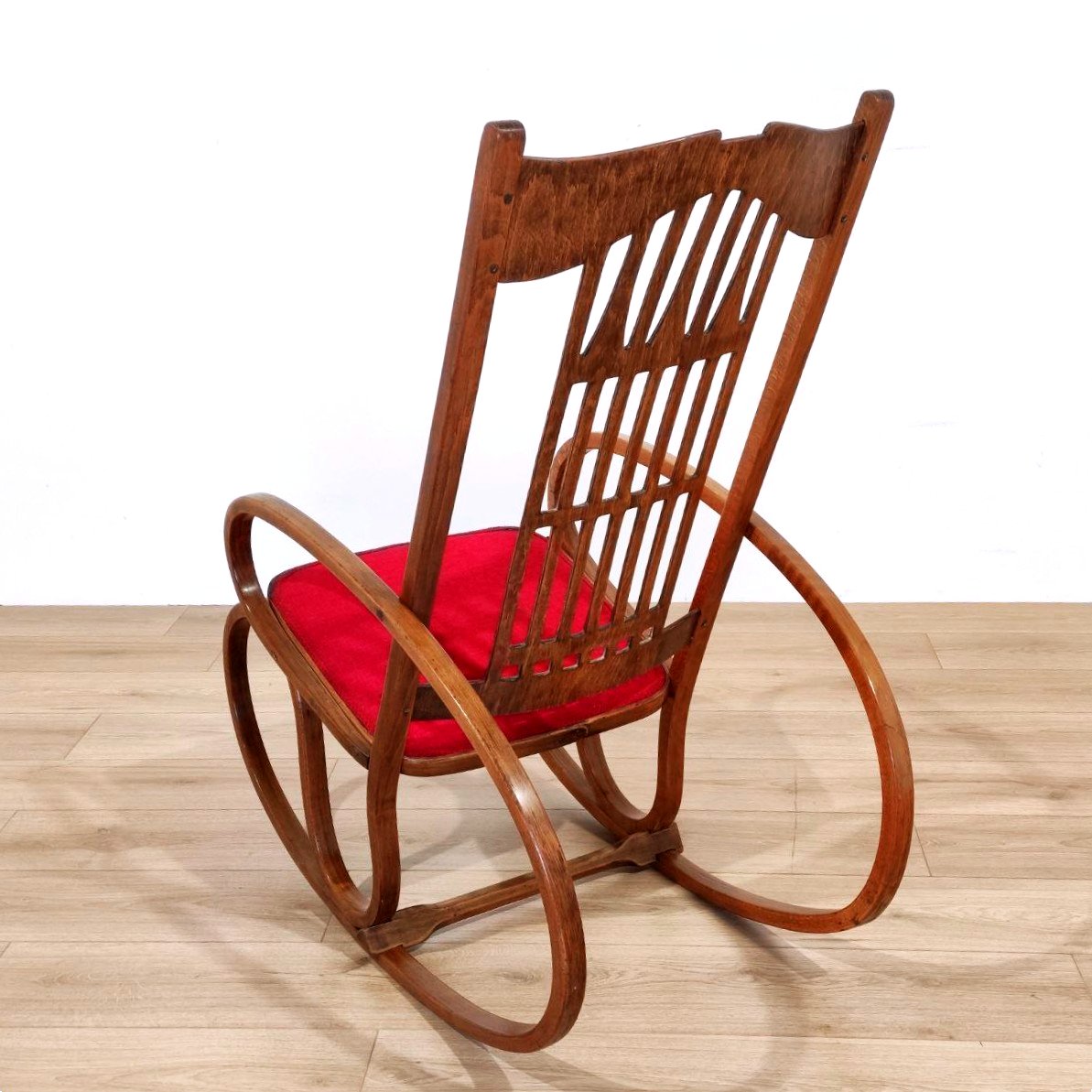 Fauteuil à bascule Jacob & Josef Kohn, début des années 1900-photo-1