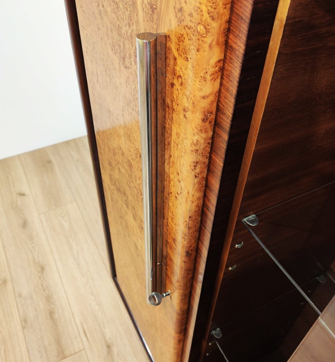 Buffet haut rationaliste en bois et verre, années 1940/1950-photo-3