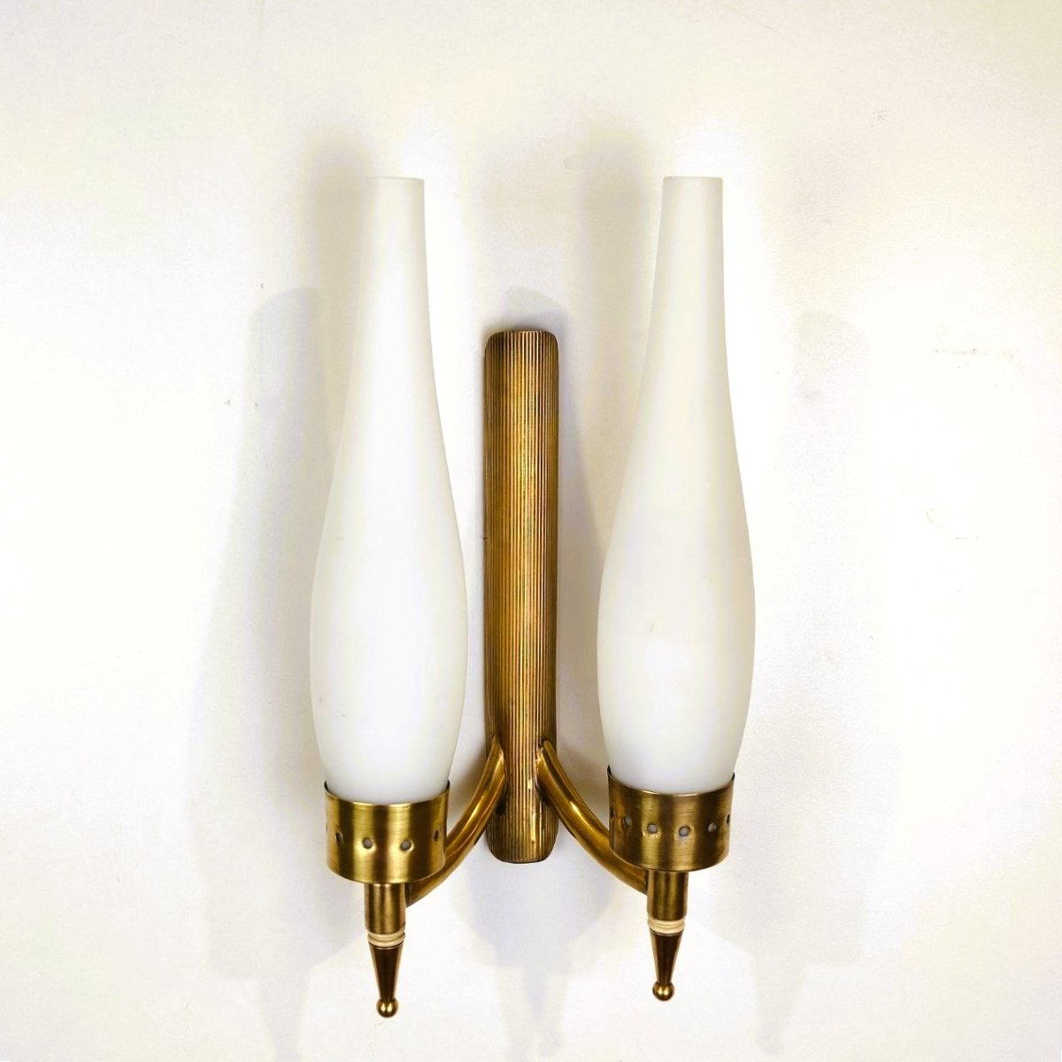Paire d'appliques murales à double lumière, laiton et verre satiné, années 1950-photo-4
