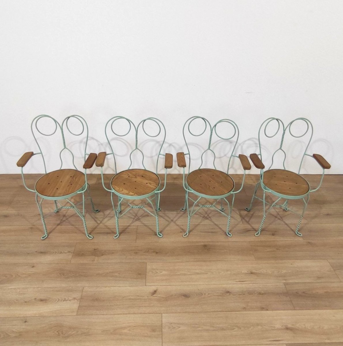 Ensemble de jardin « MONDO », table et 4 chaises en fer et bois-photo-2