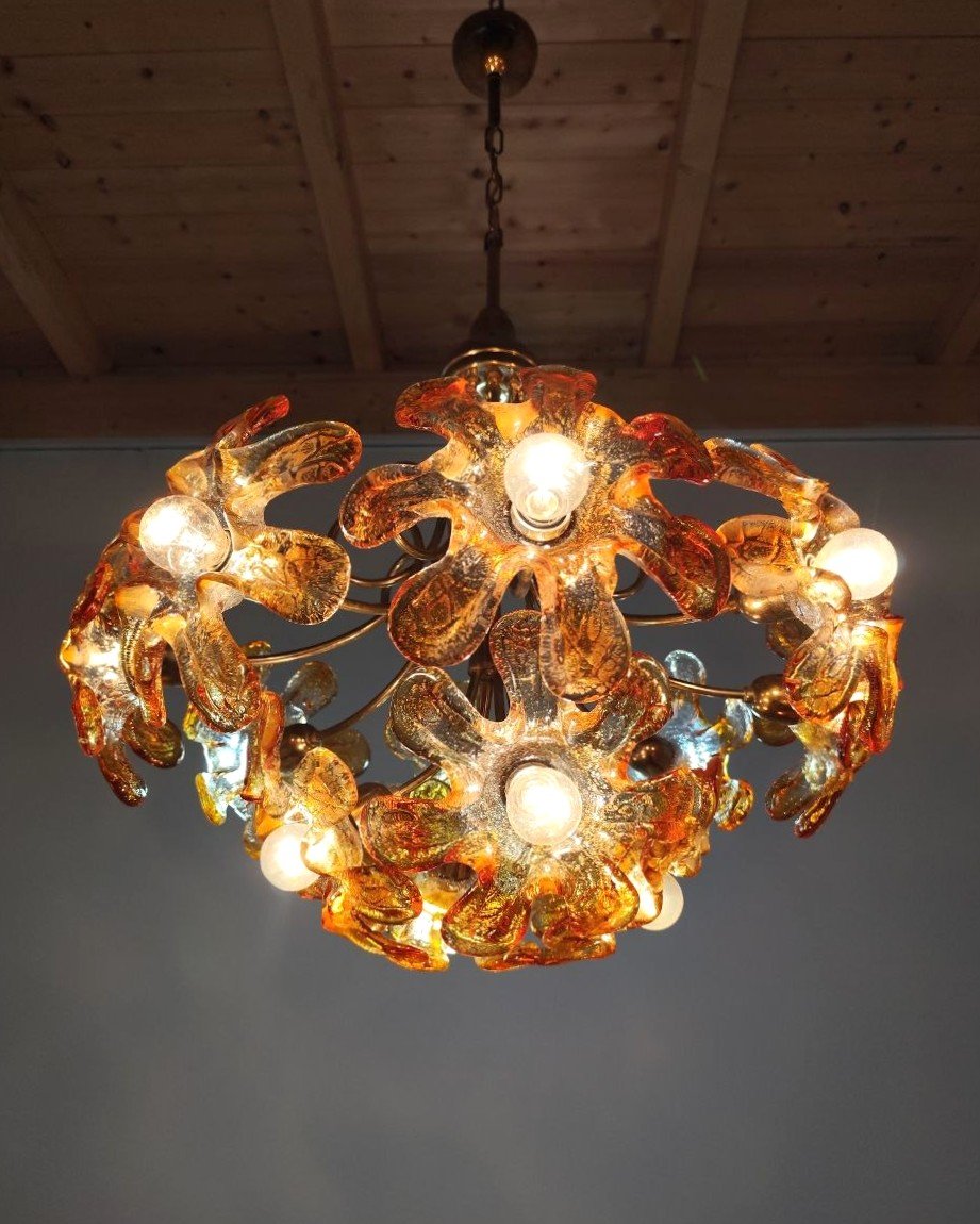 Suspension ornée de fleurs en verre de Murano, années 1970