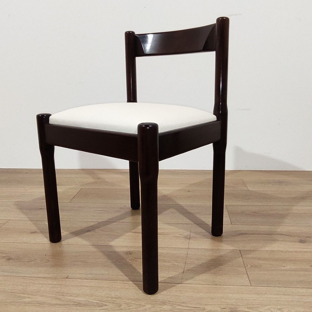 Set Of 4 Cassina Chairs By Vico Magistretti, 1960s-photo-4