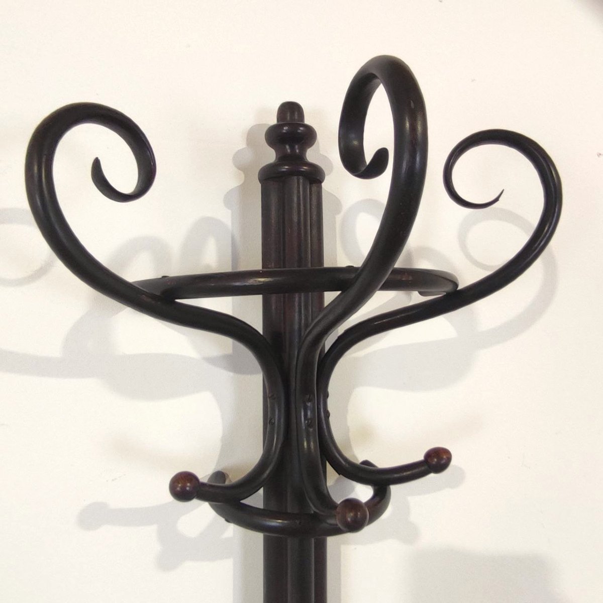 Thonet, Coat Rack And Umbrella Stand In Curved Wood, Ca. 1890-photo-3