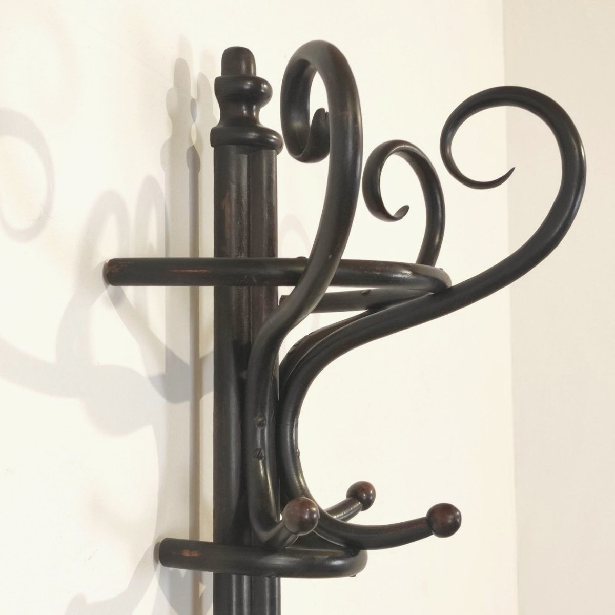 Thonet, Coat Rack And Umbrella Stand In Curved Wood, Ca. 1890-photo-4