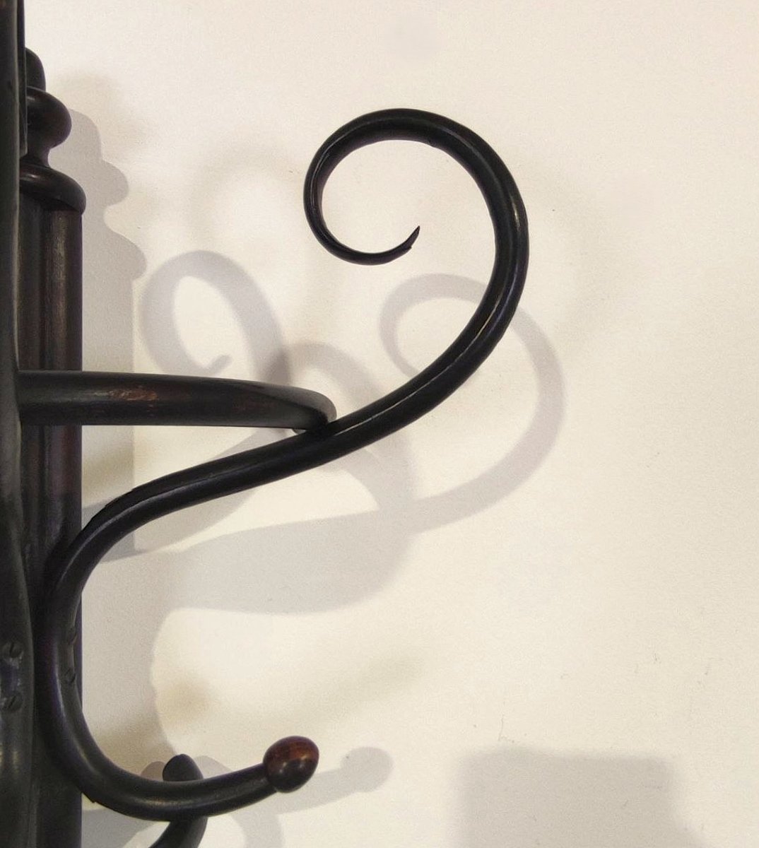 Thonet, Coat Rack And Umbrella Stand In Curved Wood, Ca. 1890-photo-2