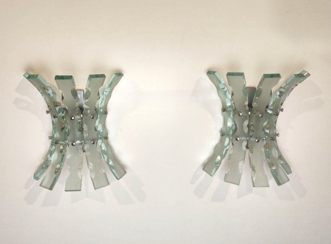 Paire d'appliques murales en verre ciselé, produites par Fontana Arte, années 1960-photo-2