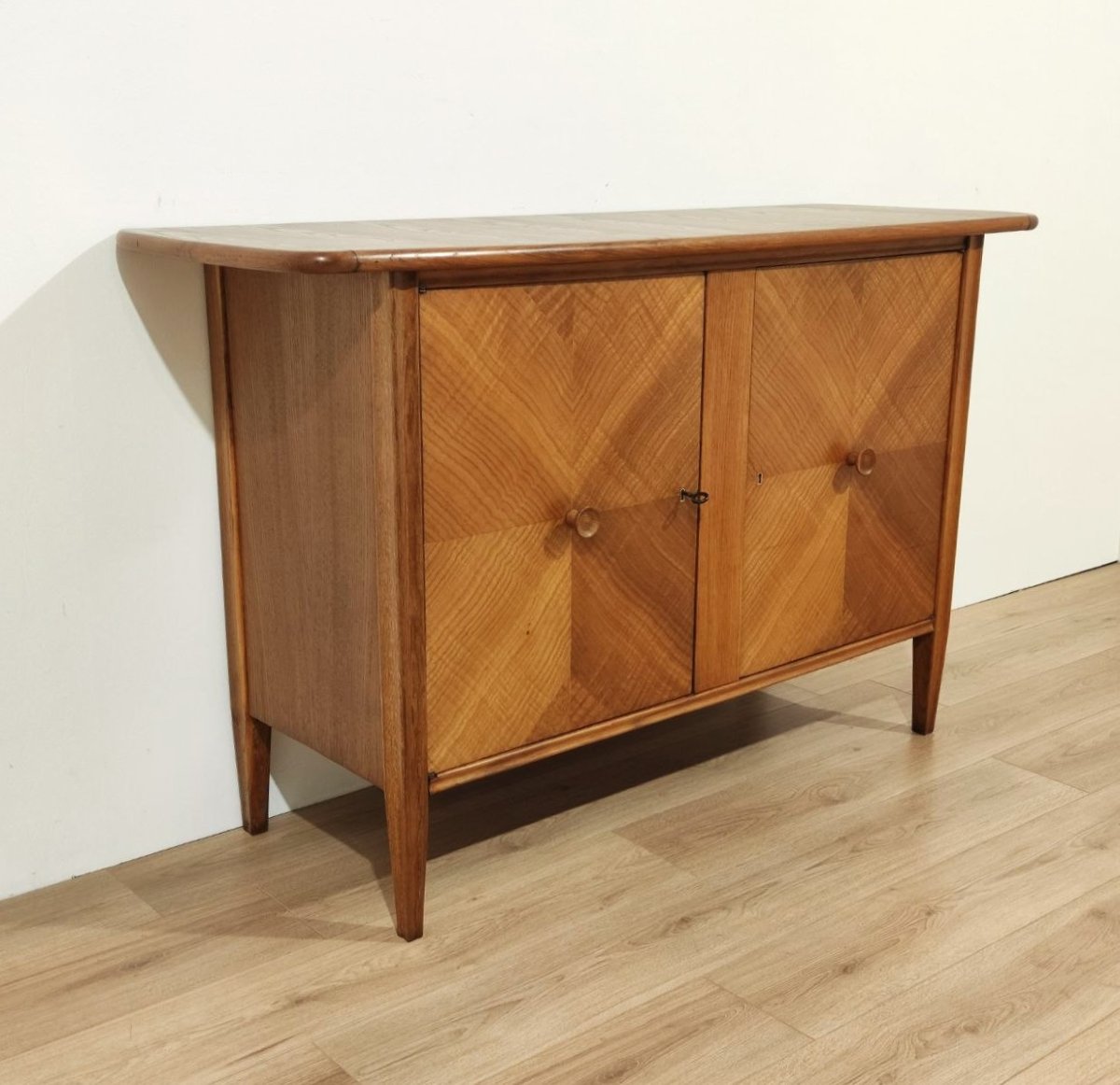 Chestnut Wood Sideboard With 2 Doors, Italy, 1950s-photo-1