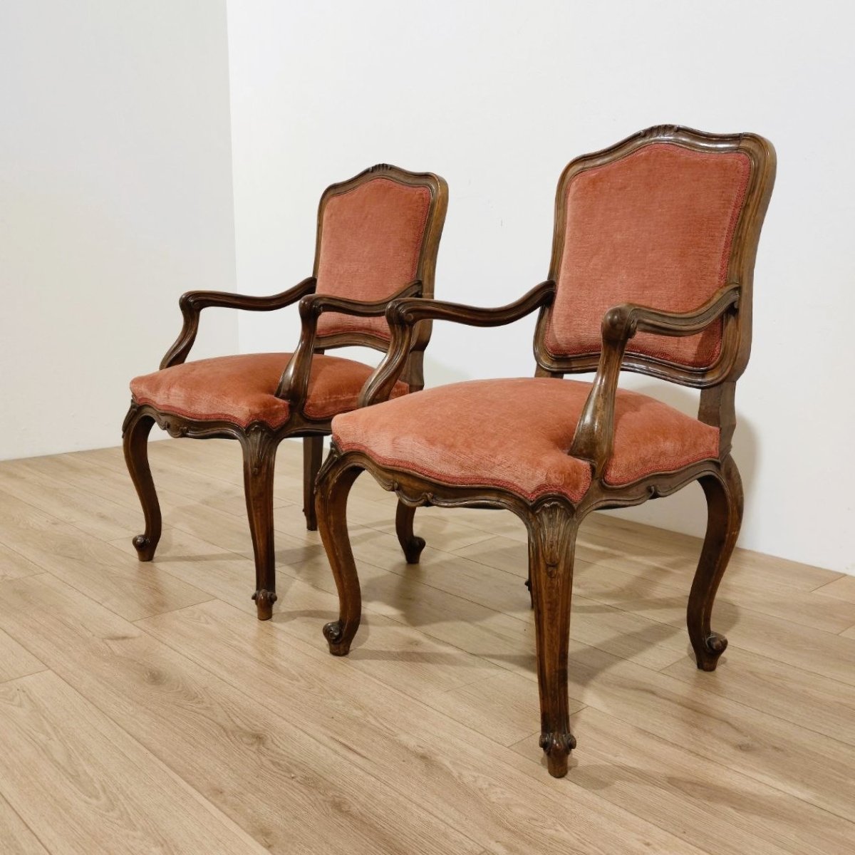 Paire de fauteuils en noyer de style Louis XV, XIXe siècle-photo-4