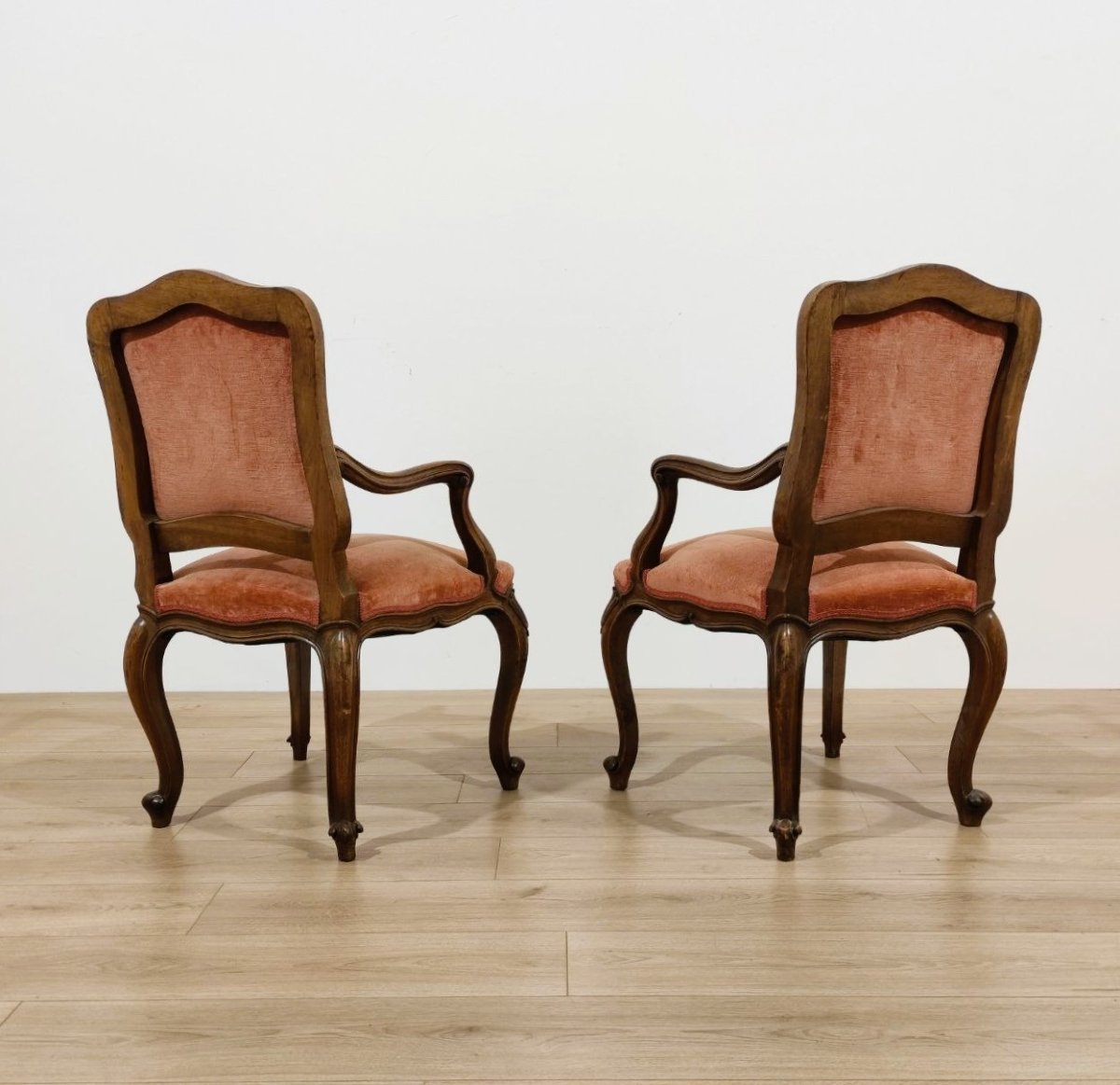 Paire de fauteuils en noyer de style Louis XV, XIXe siècle-photo-2