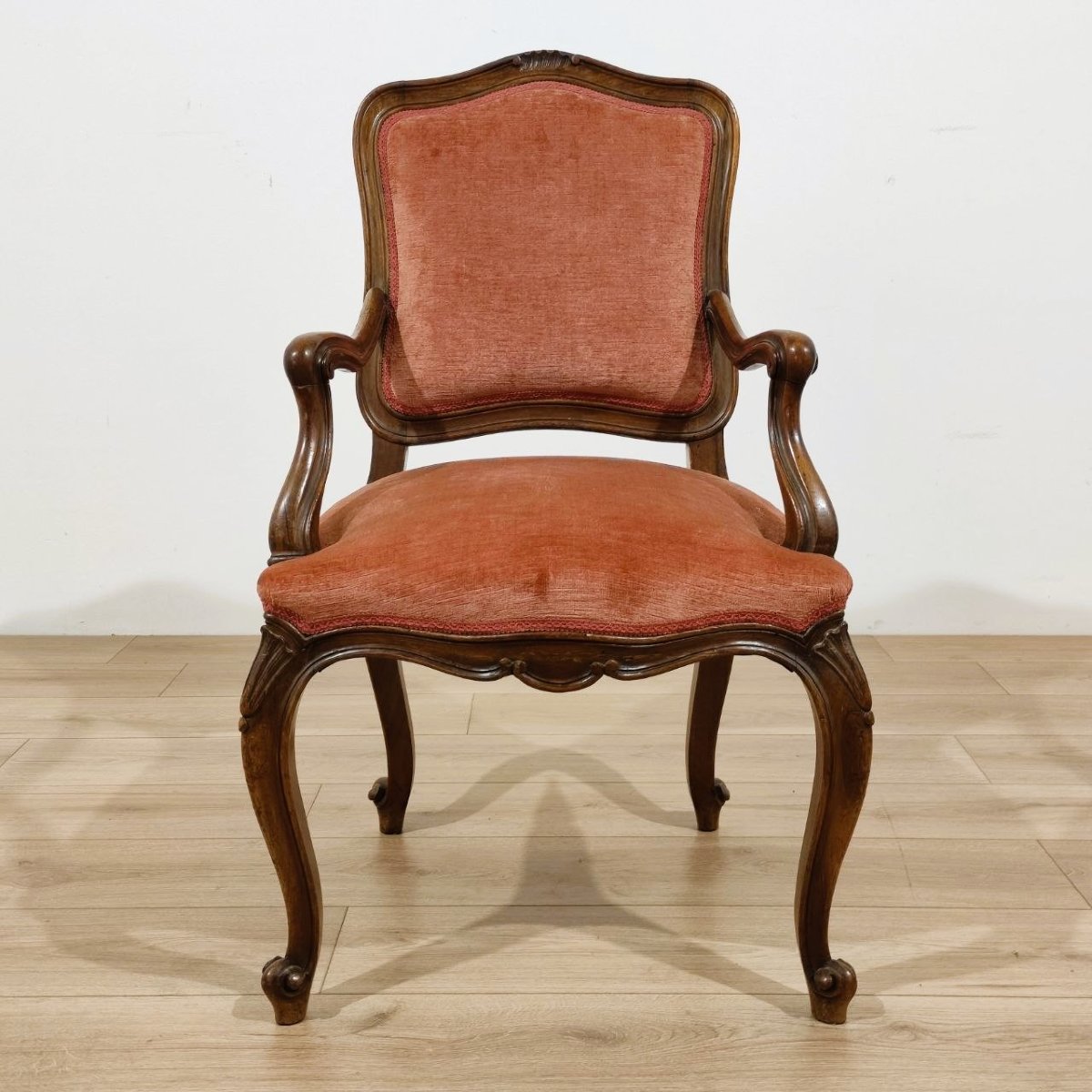 Paire de fauteuils en noyer de style Louis XV, XIXe siècle-photo-4