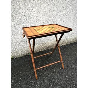 Table de voyage en bois d'olivier, milieu du XIXème siècle.