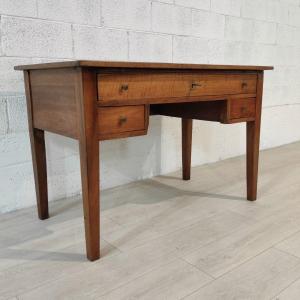 Directoire Style Walnut Wood Desk, Italy 18th Century.