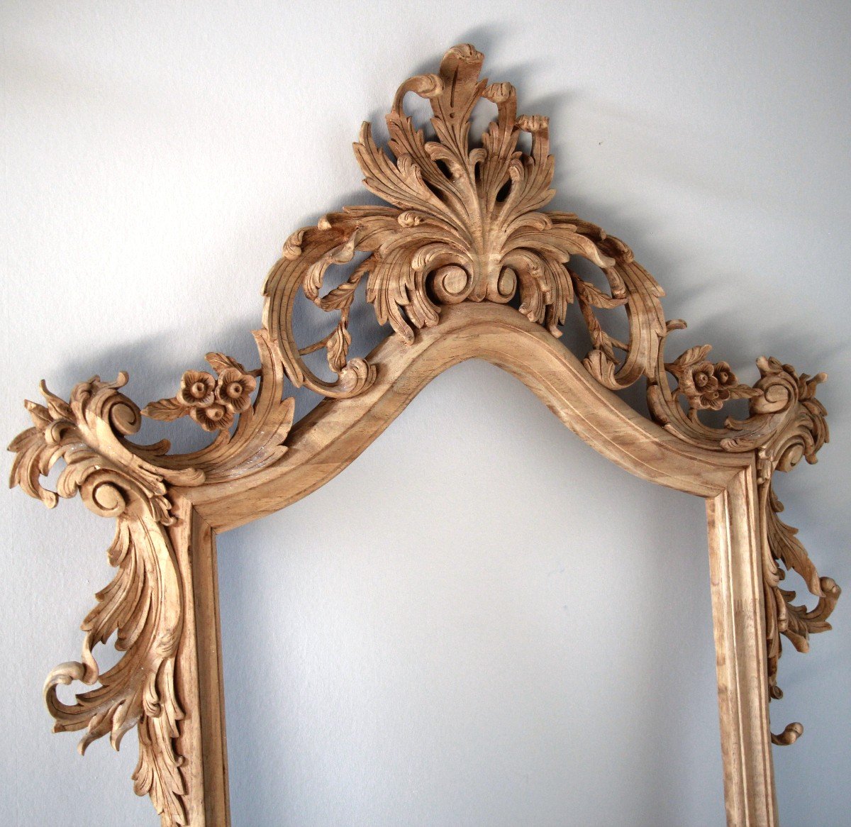 Cadre De Miroir Style Régence En Bois Sculpté à La Coquille -photo-4