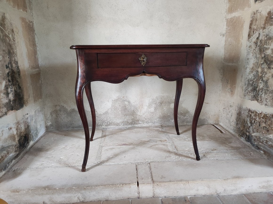 Table From The 18th Century-photo-2