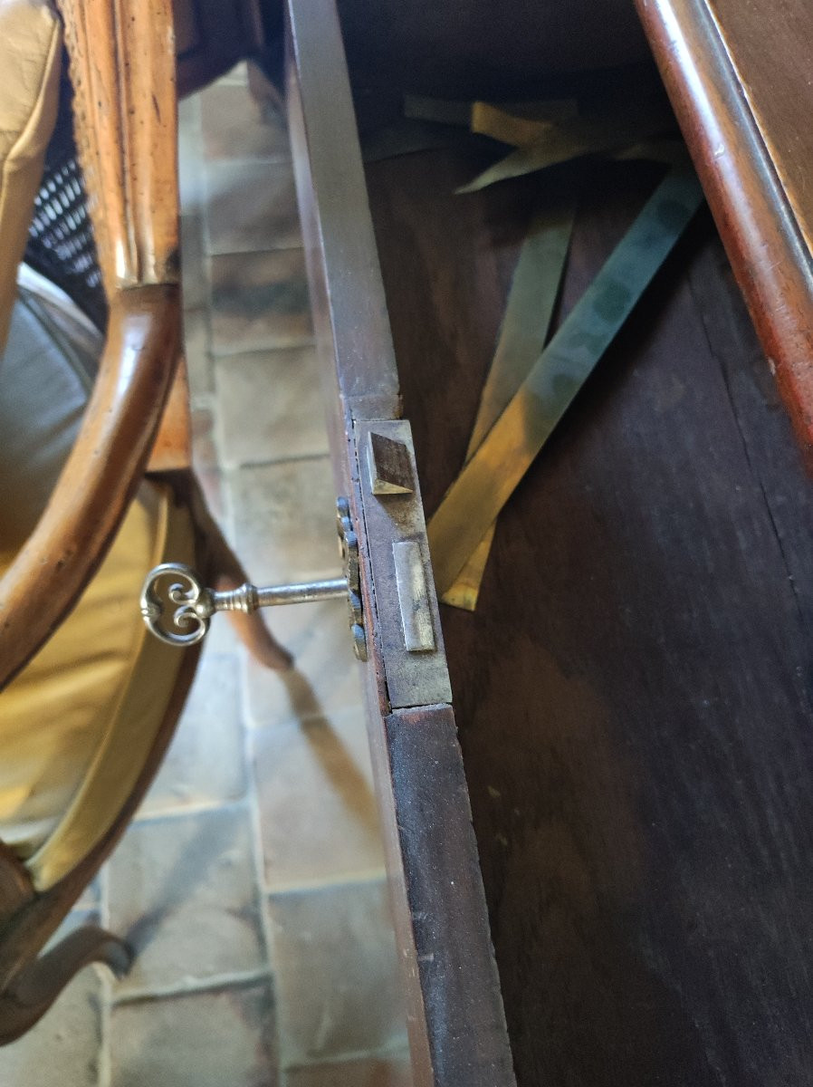 Table From The 18th Century-photo-5