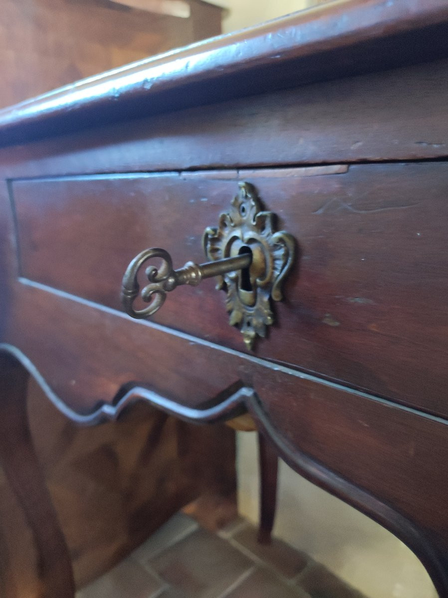 Table From The 18th Century-photo-7