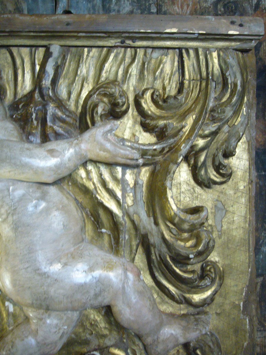 Bas Relief In Golden Wood Putti In The Foliage-photo-4