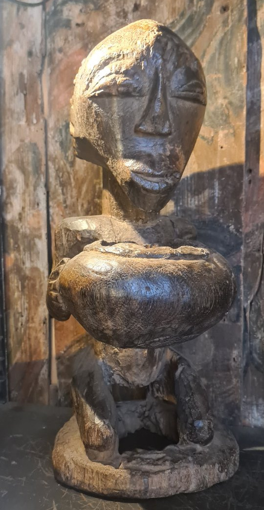 Porteuse De Coupe Hemba Du Zaïre