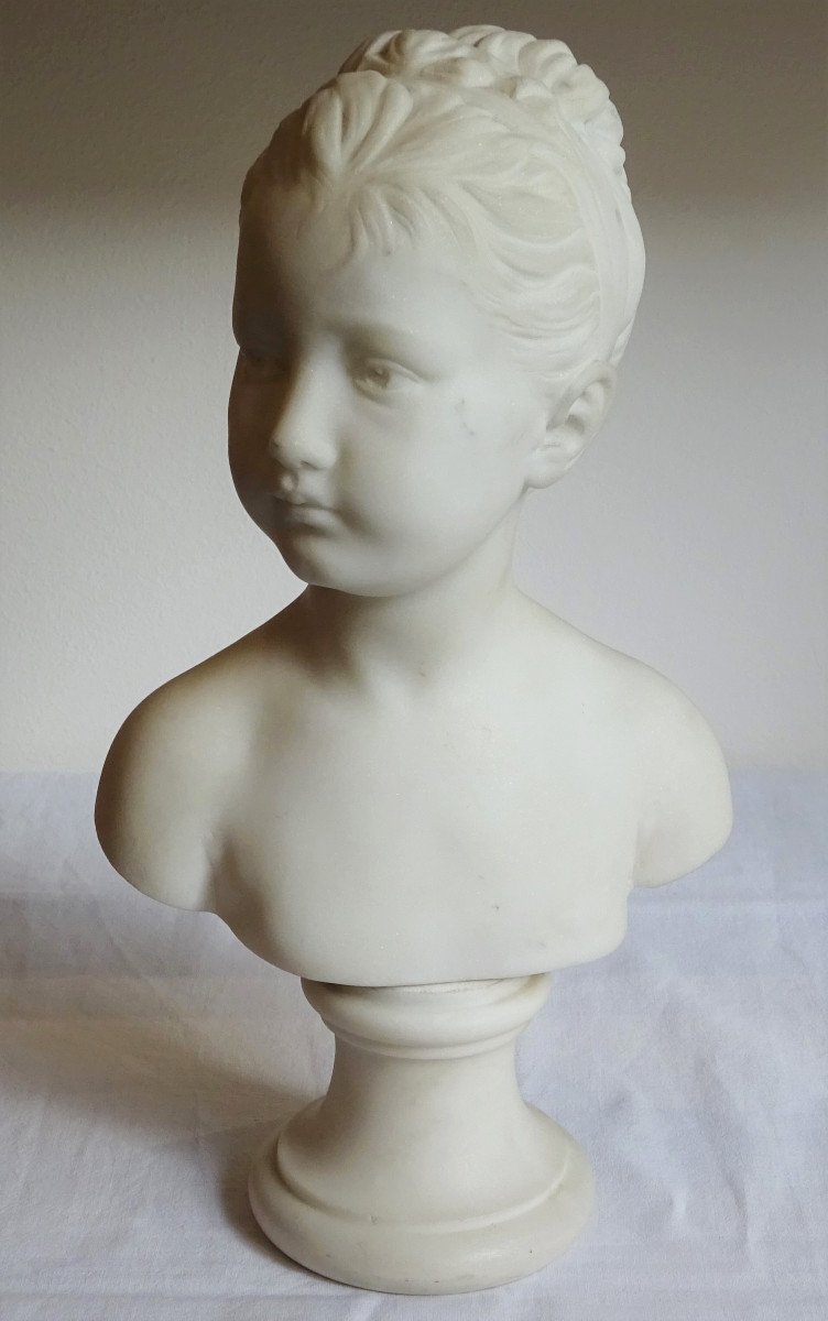 After Houdon - Bust Of Louise Brongniart In Marble